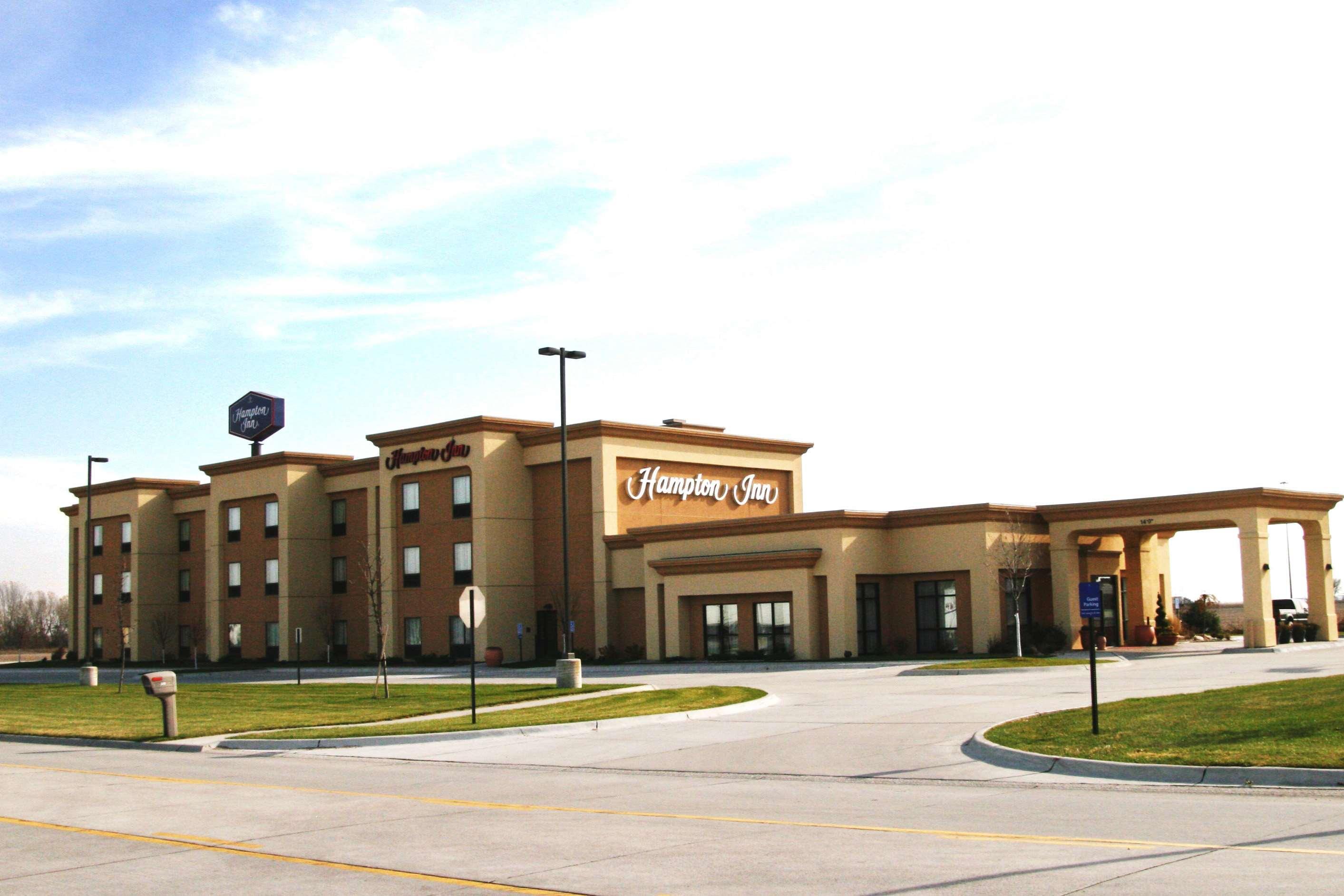 Hampton Inn York Bagian luar foto