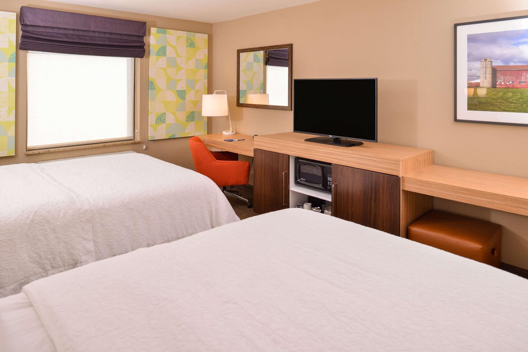 Hampton Inn York Bagian luar foto